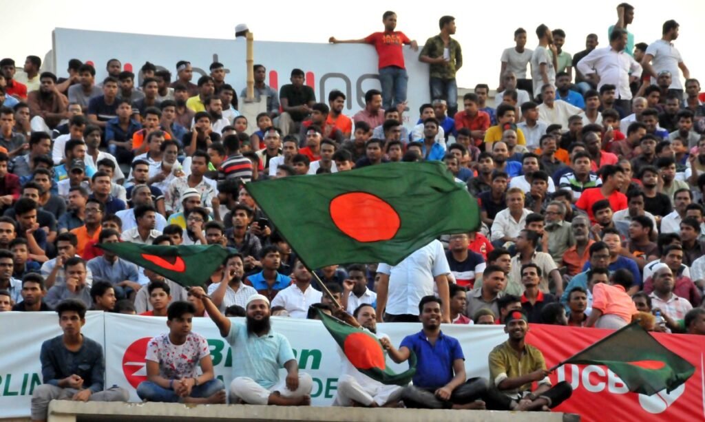 Cricket vs Football